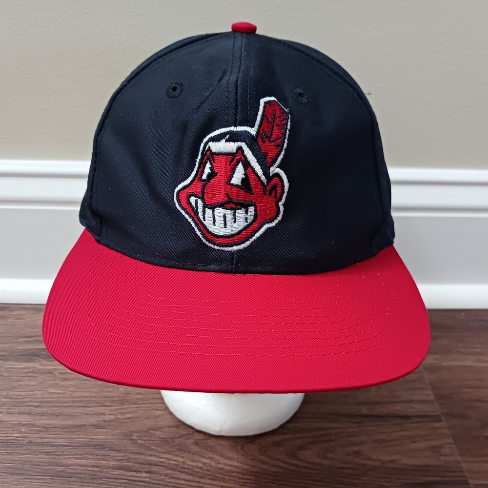 Vintage Cleveland Indians Logo Athletic Snapback Hat Chief Wahoo MLB Navy Red